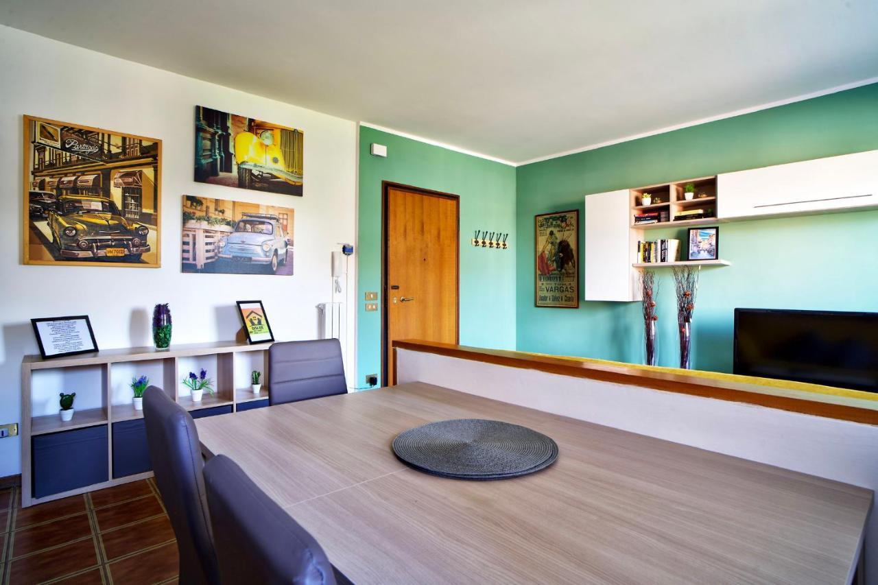 Casa Zoe Apartment Free Parking,Self Check In & Free Wi Fi Parma Dış mekan fotoğraf