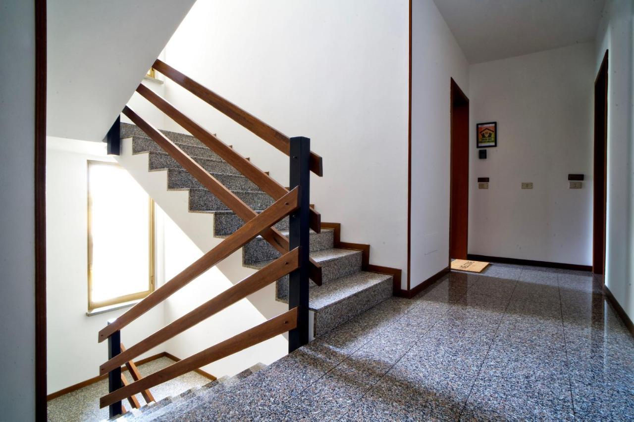 Casa Zoe Apartment Free Parking,Self Check In & Free Wi Fi Parma Dış mekan fotoğraf