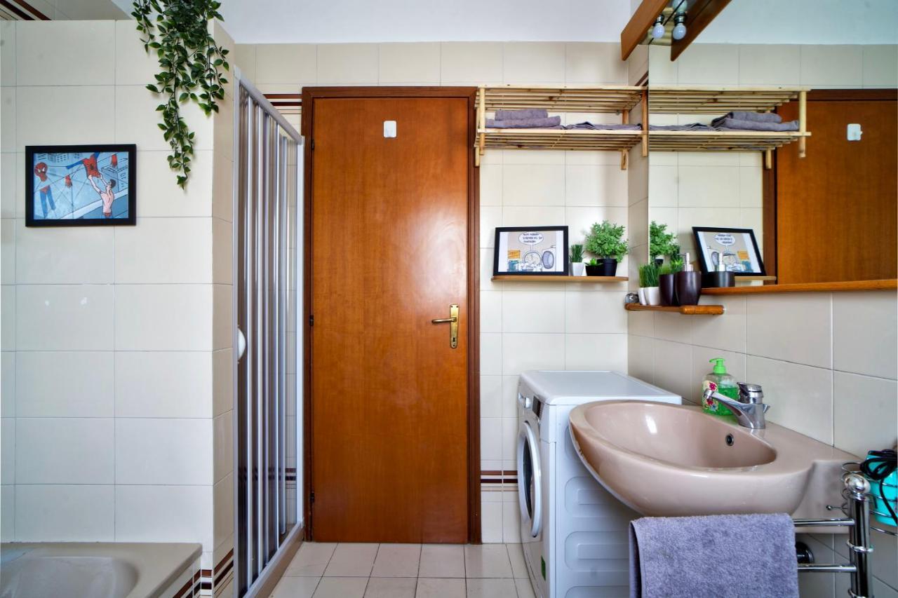 Casa Zoe Apartment Free Parking,Self Check In & Free Wi Fi Parma Dış mekan fotoğraf
