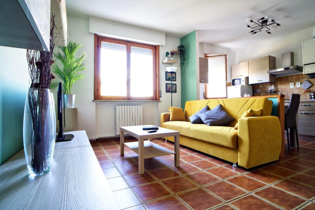 Casa Zoe Apartment Free Parking,Self Check In & Free Wi Fi Parma Dış mekan fotoğraf